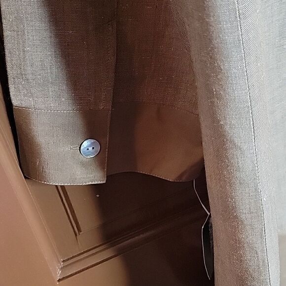 Norton McNaughton-Linen/Rayon tan colored shirt with 3/4 sleeves. L. NWT. - Picture 9 of 12